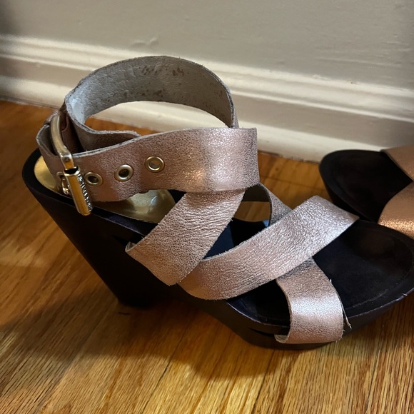 Michael Kors Wooden Platform Sandals Size 7 - Picture 3 of 6